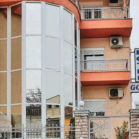 Gold Hotel